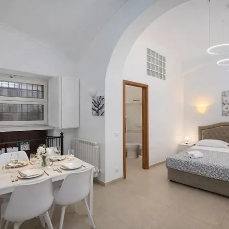 Apartment Colosseo 1 Min Metro Vittorio Emanuele