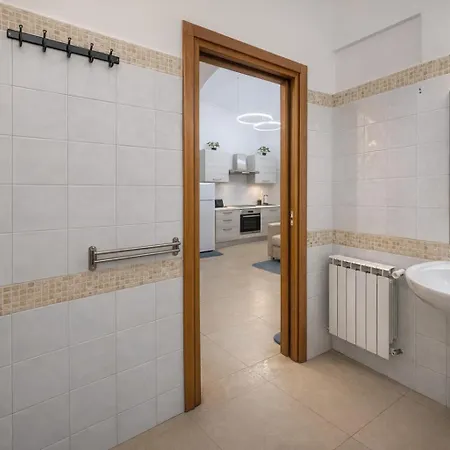 Apartment Colosseo 1 Min Metro Vittorio Emanuele *