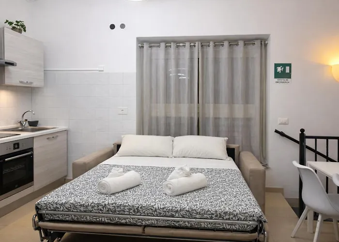 Colosseo 1 Min Metro Vittorio Emanuele